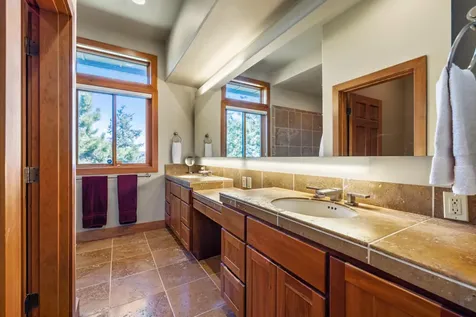 10109 Cinnamon Teal Drive Klamath Falls OR 97601