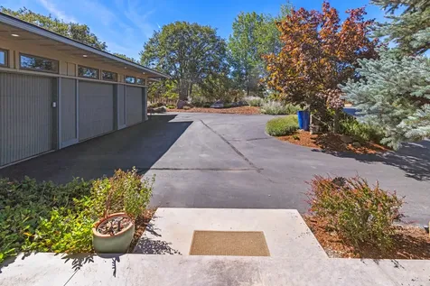 10109 Cinnamon Teal Drive Klamath Falls OR 97601