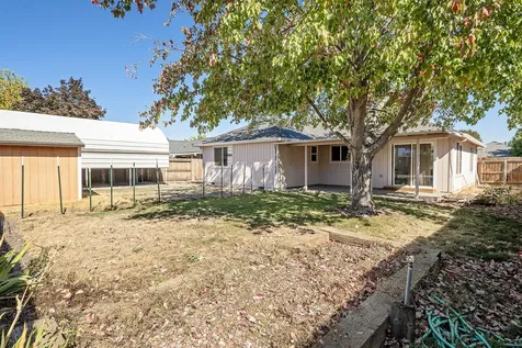 1752 Louise Avenue Medford OR 97501
