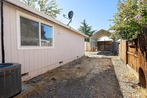 1752 Louise Avenue Medford OR 97501