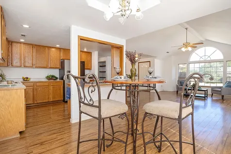 1752 Louise Avenue Medford OR 97501