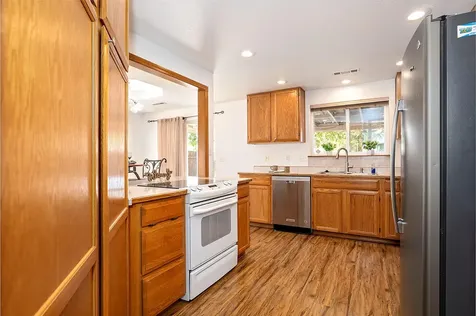 1752 Louise Avenue Medford OR 97501