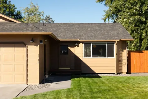 1739 SW 27th Street Redmond OR 97756