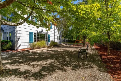 1241 NW Lawnridge Avenue Grants Pass OR 97526
