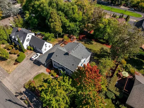 1241 NW Lawnridge Avenue Grants Pass OR 97526