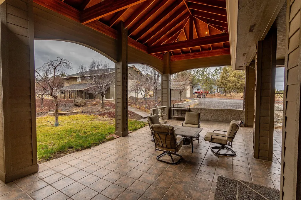 60895 Jennings Road Bend OR 97702