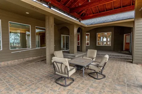 60895 Jennings Road Bend OR 97702