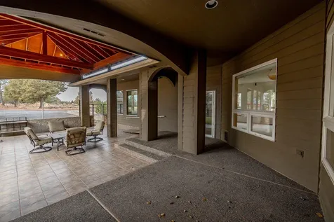 60895 Jennings Road Bend OR 97702