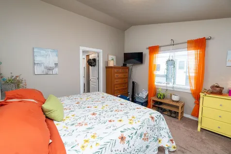 2424 NW Hazelwood Avenue Redmond OR 97756