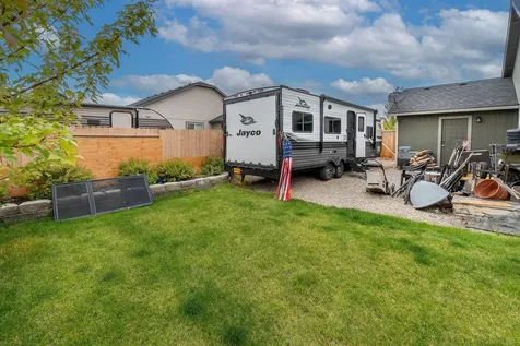 2424 NW Hazelwood Avenue Redmond OR 97756