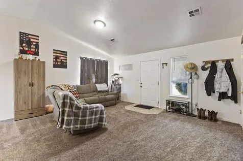 2921 Galaxy Way Grants Pass OR 97527