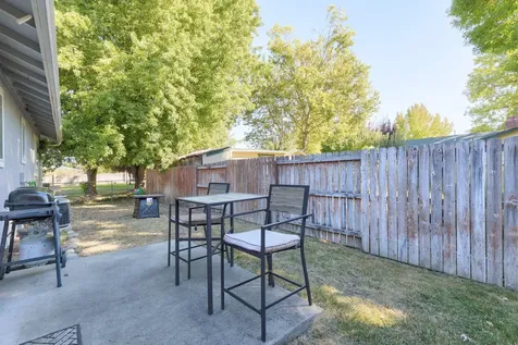 2921 Galaxy Way Grants Pass OR 97527