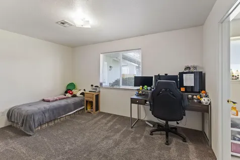 2921 Galaxy Way Grants Pass OR 97527