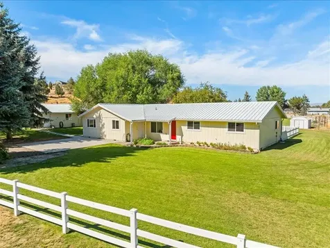 4117 NW La Mesa Lane Redmond OR 97756