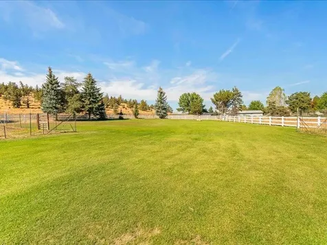4117 NW La Mesa Lane Redmond OR 97756