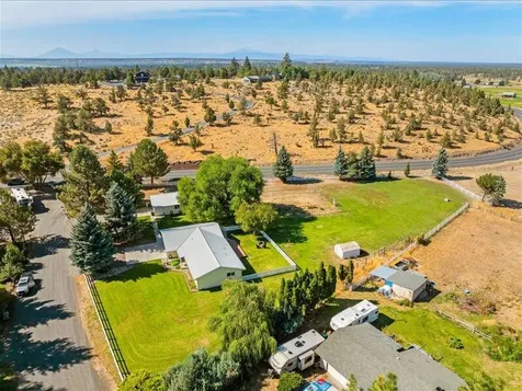 4117 NW La Mesa Lane Redmond OR 97756