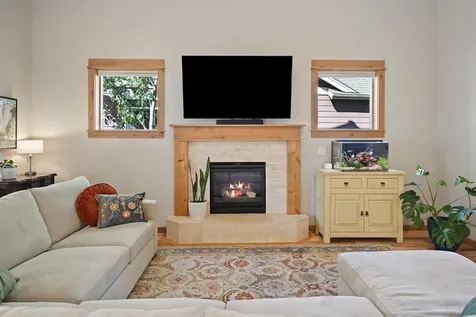 60809 Whitney Place Bend OR 97702