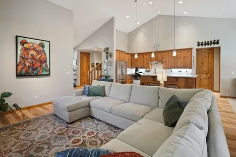60809 Whitney Place Bend OR 97702