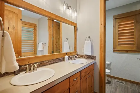 60809 Whitney Place Bend OR 97702
