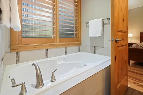 60809 Whitney Place Bend OR 97702