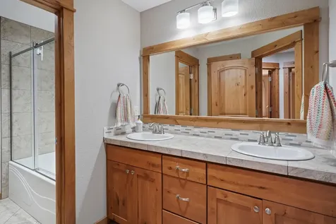 60809 Whitney Place Bend OR 97702
