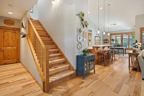 60809 Whitney Place Bend OR 97702