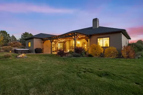 11845 Crossbill Drive Klamath Falls OR 97601