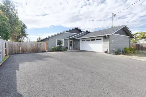 898 Coutant Lane Grants Pass OR 97527