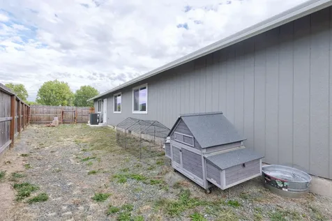 898 Coutant Lane Grants Pass OR 97527
