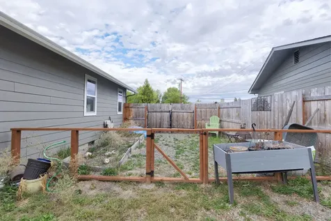 898 Coutant Lane Grants Pass OR 97527