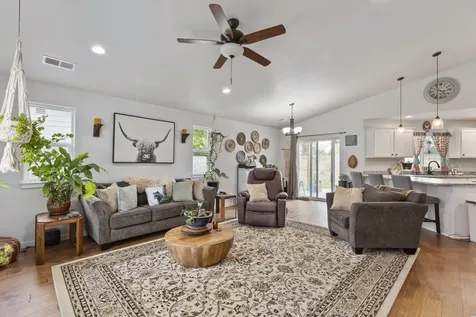 898 Coutant Lane Grants Pass OR 97527