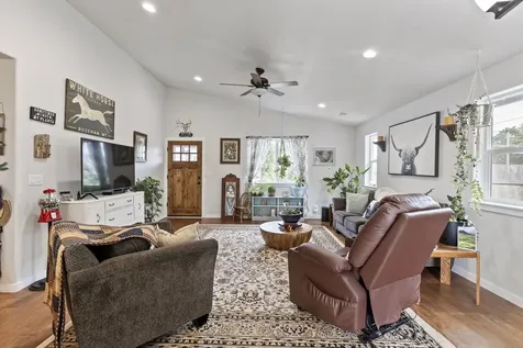 898 Coutant Lane Grants Pass OR 97527