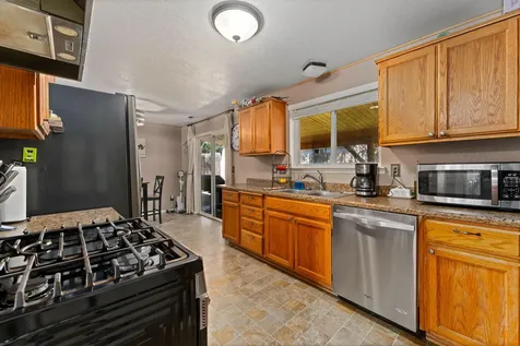 230 W Park Street Grants Pass OR 97527