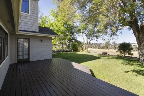 637 NW Canyon Drive Redmond OR 97756