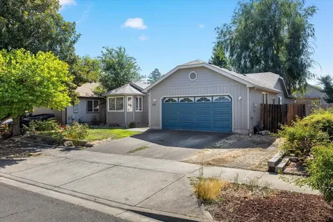 713 Halvorsen Street Medford OR 97501