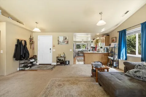 713 Halvorsen Street Medford OR 97501