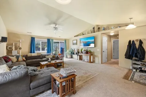 713 Halvorsen Street Medford OR 97501