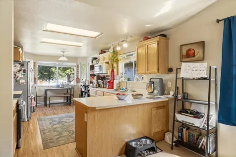 713 Halvorsen Street Medford OR 97501