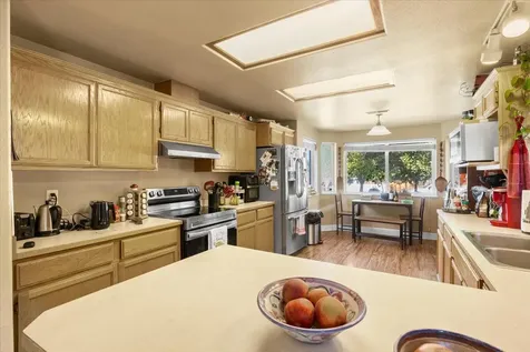 713 Halvorsen Street Medford OR 97501