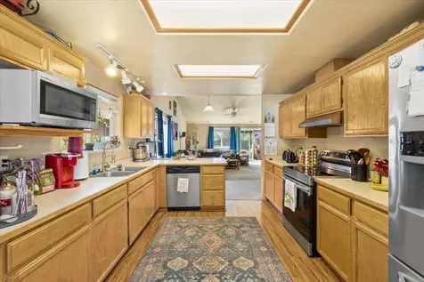 713 Halvorsen Street Medford OR 97501