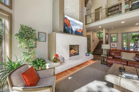 880 Rogue Wood Drive White City OR 97503