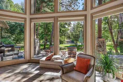 880 Rogue Wood Drive White City OR 97503