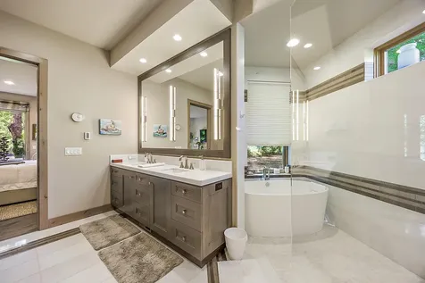 880 Rogue Wood Drive White City OR 97503