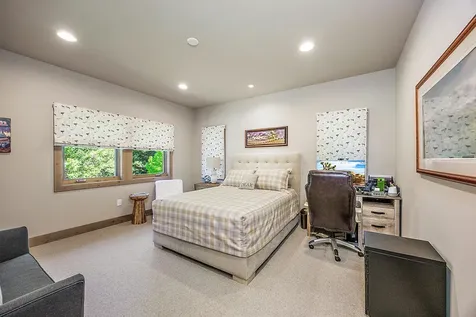 880 Rogue Wood Drive White City OR 97503