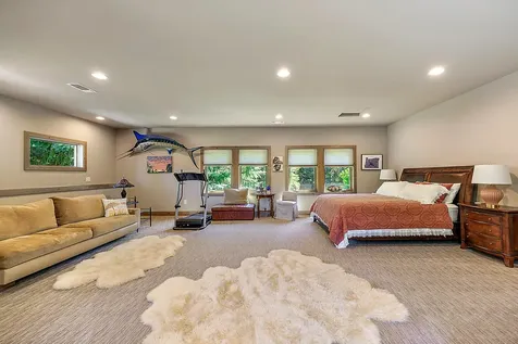 880 Rogue Wood Drive White City OR 97503