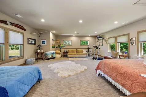 880 Rogue Wood Drive White City OR 97503