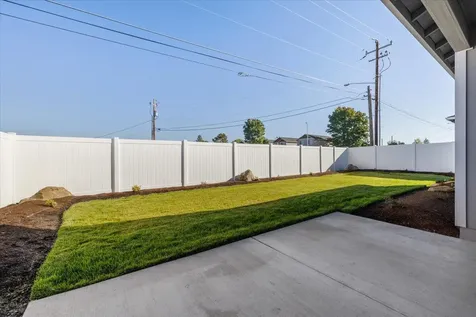 3769 Nicholas Way White City OR 97503