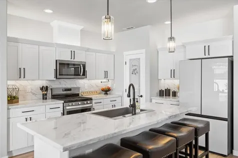 3769 Nicholas Way White City OR 97503