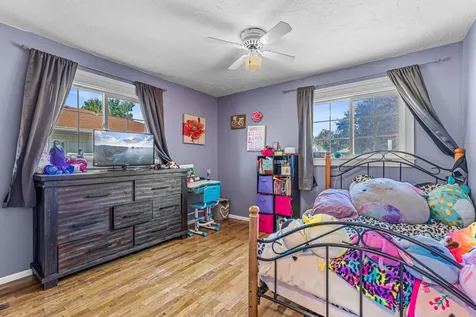720 N 3rd Street Central Point OR 97502