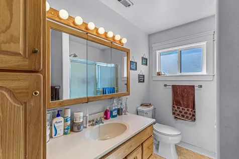 720 N 3rd Street Central Point OR 97502